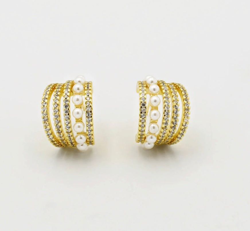 Array Treasure Jewels Gaia Pearly Earrings