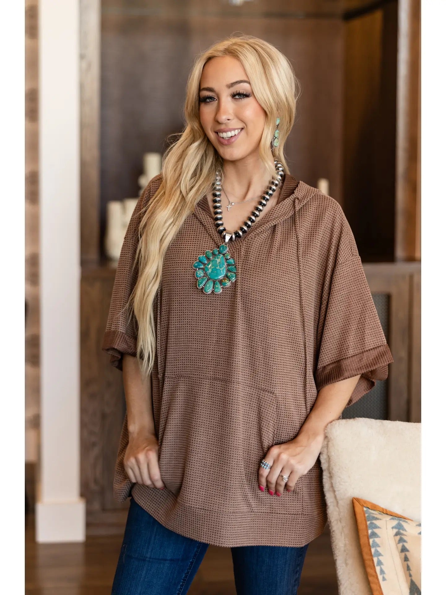 Andree by Unit Short Sleeve Two Tone Hoodie