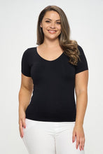 Load image into Gallery viewer, YELETE - Seamless Reversible V-Neck Short Sleeve Top
