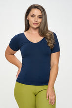 Load image into Gallery viewer, YELETE - Seamless Reversible V-Neck Short Sleeve Top
