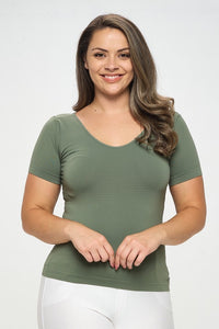 YELETE - Seamless Reversible V-Neck Short Sleeve Top