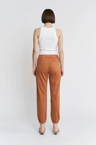 Jan26 Array Mica High Rise Jogger Cinnamon