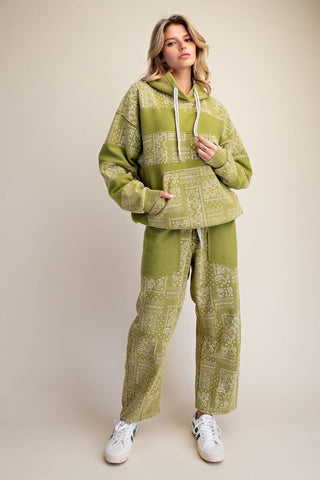 Easel - Bandana Print Washed Terry Barrel Pants