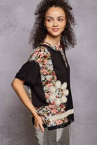 POL Round Neck Floral Knit Rib Top