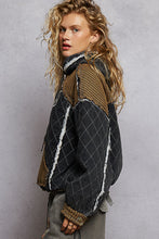 Load image into Gallery viewer, POL Vintage Washing Peace Quilted Woven Hoodie Top with Front Pocket

