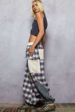 Load image into Gallery viewer, POL Textured Plaid Double Gauze Shirring Jogger Pants
