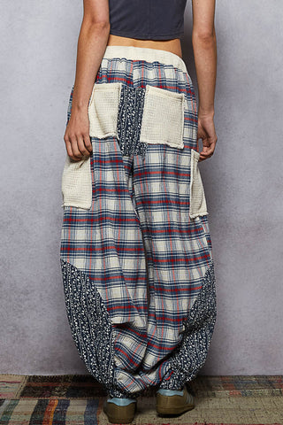 POL Textured Plaid Double Gauze Shirring Jogger Pants Blue Multi