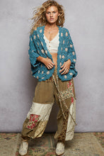 Load image into Gallery viewer, POL V-Neck Floral Contrast Crochet Cardigan Top
