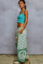 Load image into Gallery viewer, POL Double Gauze Mix Patch Floral Pattern Thermal Knit Pants
