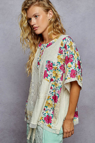 POL Round Neck Floral Knit Rib Top - Natural