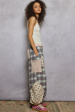 Load image into Gallery viewer, POL Textured Plaid Double Gauze Shirring Jogger Pants
