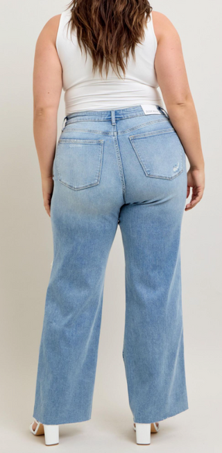 Judy Blue Mid-Rise Tummy Control Wide Leg Jeans – Light Wash | Flattering Denim
