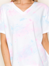 Load image into Gallery viewer, Short Sleeve V-Neck Paint Splatter Top
