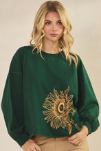 Load image into Gallery viewer, Yelete Women&#39;s Blooming Sunflower Graphic Long Sleeve Cotton Top

