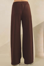 Load image into Gallery viewer, Yelete Relaxed UltraComfy Two Tone Wide-Leg Pants
