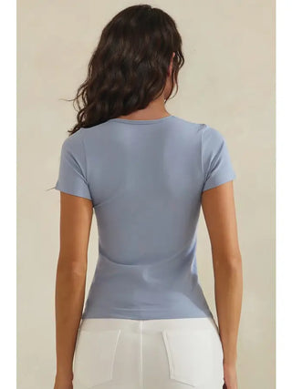 Yelete - Seamless Scoop Neck Short Sleeve Top - Light Denim