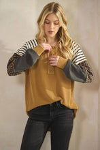 Load image into Gallery viewer, HEIMISH - LONG SLEEVE SOLID AND PRINT URBAN RIB CONTRAST TOP
