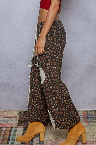 POL French Terry Lace Patch Printed Woven Pants Black Floral
