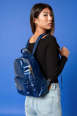 Jen & Co. - Phina Backpack – Front Zip Everyday Carry Bag