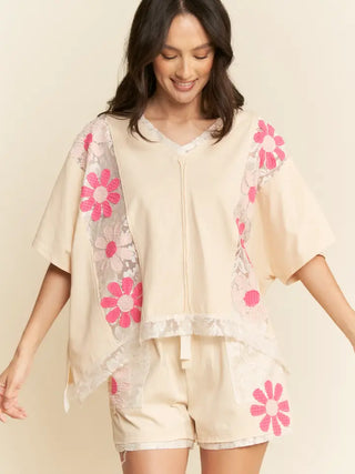 Davi & Dani - Beige Floral Patchwork Detail Short Sleeve Top