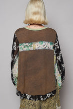Load image into Gallery viewer, POL Round Neck Long Sleeve Floral Knit Top
