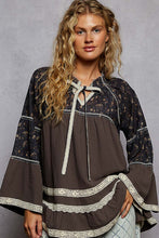 Load image into Gallery viewer, POL 3/4 Flared Sleeve Double Gauze Patch Woven Top
