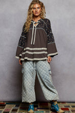Load image into Gallery viewer, POL 3/4 Flared Sleeve Double Gauze Patch Woven Top
