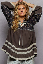 Load image into Gallery viewer, POL 3/4 Flared Sleeve Double Gauze Patch Woven Top
