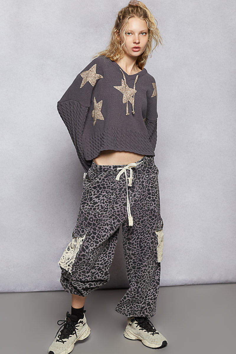 POL V-Neck Solid Star Patch Chenille Sweater Cropped Hoodie Top