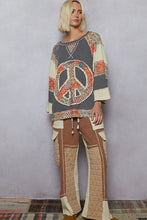 Load image into Gallery viewer, POL Round Neck Printed Peach Patch Overlock Stitch Knit Top
