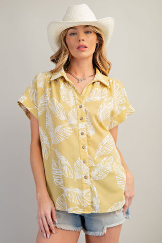Easel - Plus Size Short Sleeve Leaf Print Button Shirt