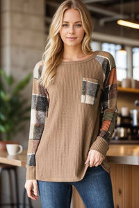 HEIMISH - SOLID WAFFLE AND PLAID TOP WITH POCKET
