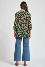 Load image into Gallery viewer, Dear Scarlett Lizzy Blouse Hunter Green Floral
