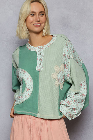 POL Round Neck Peace Patch Floral Oversized Fit Knit Top Mint