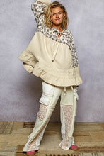 Load image into Gallery viewer, POL 3/4 Flared Sleeve Double Gauze Patch Woven Top
